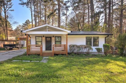 1044 Fairburn Rd, Atlanta, GA 30331-3316