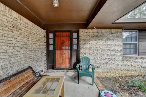 4596 Lenora Church Rd, Lithonia, GA 30039-5626