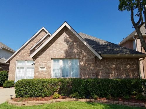 8611 Forest Glen Dr, Irving TX  75063-4202 exterior