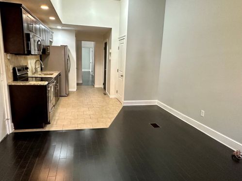 513 Lockhart St, Pittsburgh PA  15212-5560 exterior