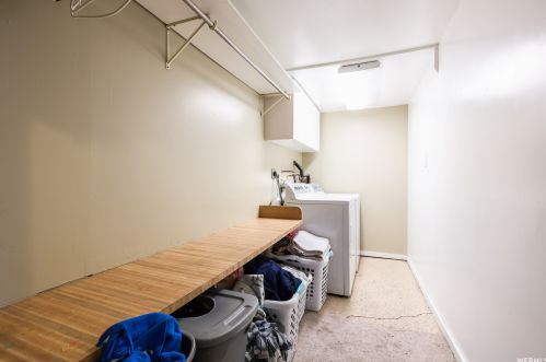 7208 Christalee Ct, Taylorsville UT 84084-7415 exterior