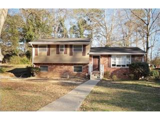 5350 Longmeadow Ln, Atlanta GA  30349-3180 exterior