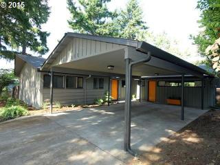 311 130th Pl, Portland, OR 97230-2505
