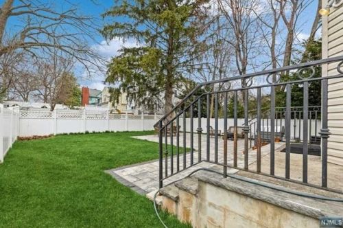 357 Prospect St, Nutley NJ 07110-3127 exterior