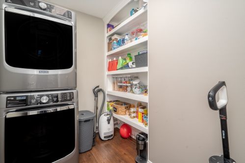 900 Butterfield Cir, Joliet IL 60404-8143 exterior