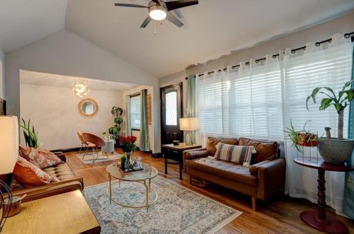 1898 Lisbon Dr, Atlanta GA  30310-4916 exterior