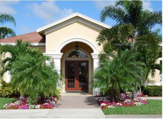 1900 Bella Vista Way, Fort Pierce FL  34952-2627 exterior