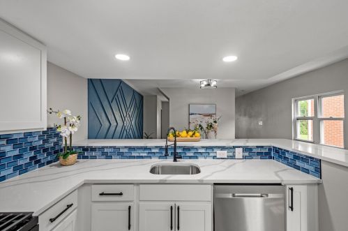 463 Edith St, Pittsburgh PA 15211-1148 exterior