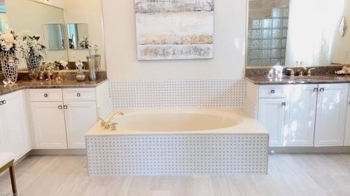 6582 Monterey Pt, Naples FL 34105-5038 exterior