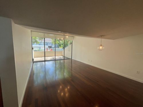 1507 Bay Villa Pl, Tampa FL  33629-4702 exterior