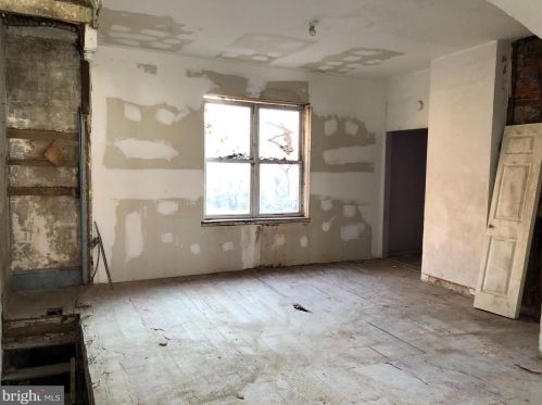 307 Academy St, Trenton NJ 08618-3902 exterior