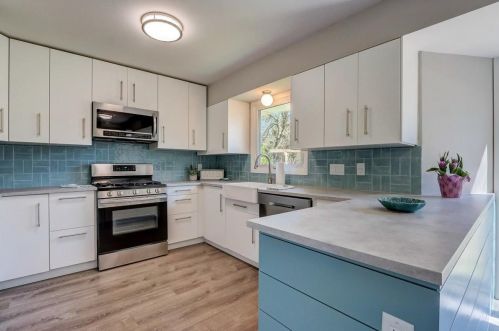 4870 82, Milwaukee WI 53220-4219 exterior