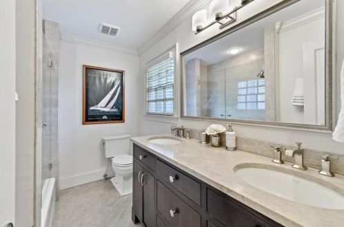 934 Carter Dr, Atlanta GA 30319-1049 exterior