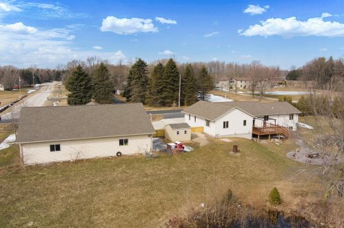 3301 Wagon Wheel Rd, Manitowoc WI 54220-8713 exterior