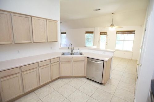 5803 Fitchwood Ln, Austin TX  78749-3549 exterior