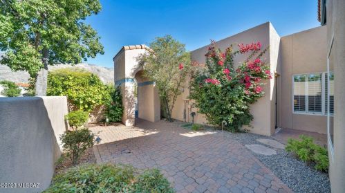 4630 Red Mesa Dr, Tucson AZ  85718-3565 exterior