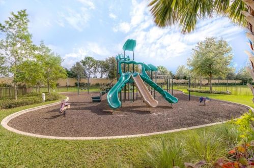 9048 Short Chip Cir, Fort Pierce FL 34986-2800 exterior