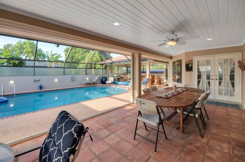 1715 Dominic Ave, Fort Pierce FL 34952-5816 exterior