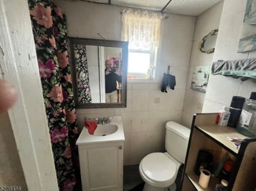 116 Marshall St, Paterson NJ 07501-2881 exterior