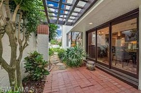 503 Bay Villas Ln, Naples, FL 34108-2867