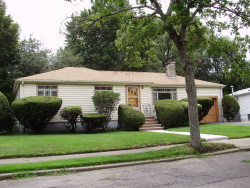 111 Truman Rd, Newton, MA 02459-2640