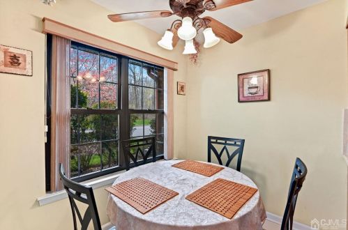 46 Woodfern St, Edison NJ 08820-1443 exterior