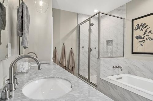 4916 Hatfield St, Pittsburgh PA 15201-2727 exterior