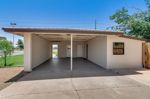 2902 18th Ave, Phoenix AZ  85015-6118 exterior