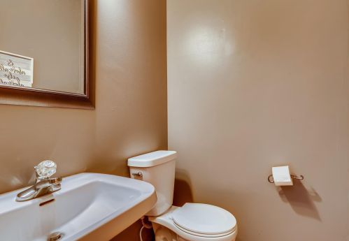 12 River Bend Pl, Chaska MN 55318-3303 exterior