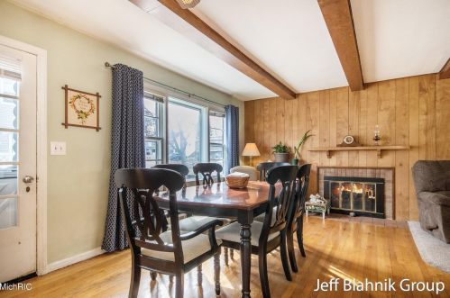 1808 Diamond Ave, Grand Rapids MI 49505-4815 exterior