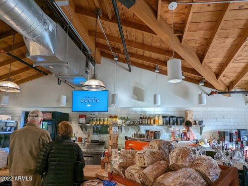 7008 11th Way, Phoenix AZ  85020-5313 exterior