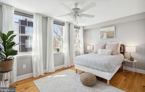 1627 Carpenter St, Philadelphia PA  19146-2005 exterior