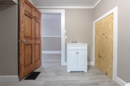 913 Jackson St, Kalamazoo MI  49001-3018 exterior