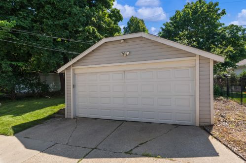 556 61, Milwaukee WI 53213-4166 exterior