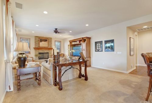 12612 Sierra Creek Dr, Riverside CA 92503-8453 exterior