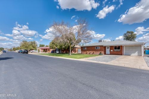 3411 24th Dr, Phoenix, AZ 85015-5424