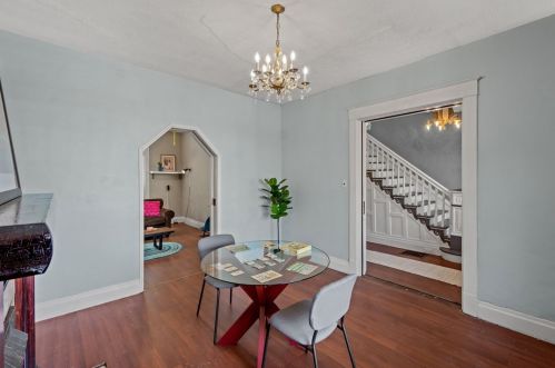 7706 Cannon St, Pittsburgh PA  15218-2109 exterior