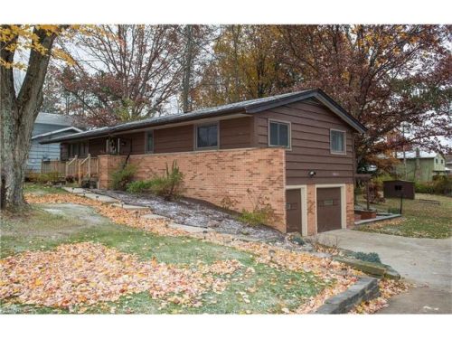 5855 Liberty Rd, Cleveland OH  44139-2560 exterior