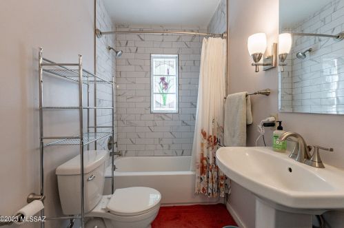 2221 2 St, Tucson AZ 85711-1058 exterior