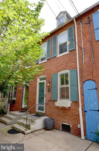 219 Concord St, Lancaster, PA 17603-3521