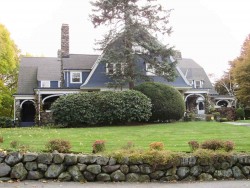 47 Kirkstall Rd, Newton, MA 02460-2244