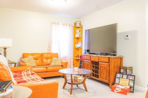 50 Main St, Ware MA 01082-1318 exterior