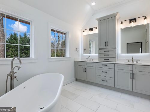 690 Amberidge Trl, Atlanta GA 30328-2812 exterior