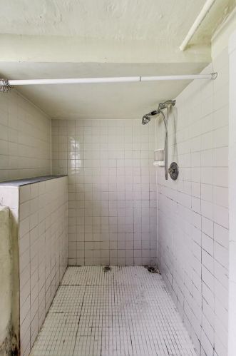 2145 Grace St, Chicago IL 60618-4901 exterior