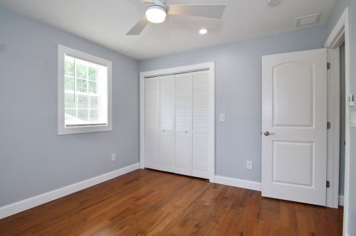 75 Rochford Cir, Springfield MA  01128-1024 exterior