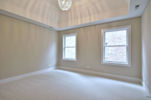 698 Berkley Ave, Elmhurst IL  60126-4244 exterior