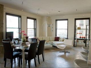 810 Spring St, Los Angeles CA  90014-2972 exterior