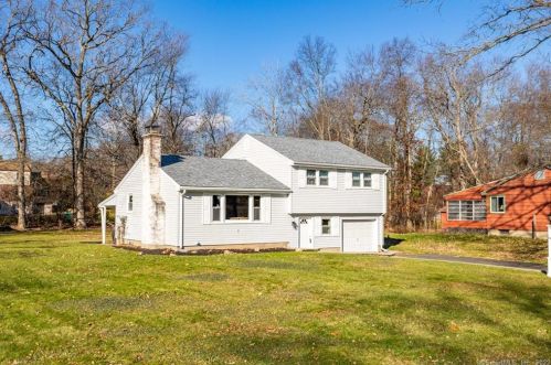 15 Lexton Dr, Farmington, CT 06032-2411