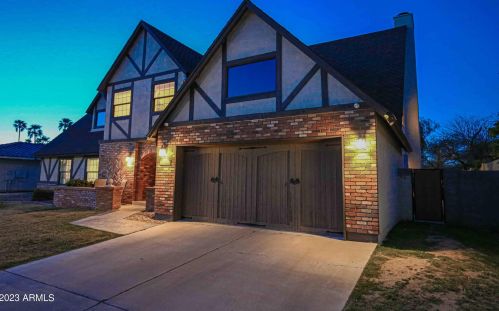 902 Claremont St, Phoenix AZ  85013-1360 exterior