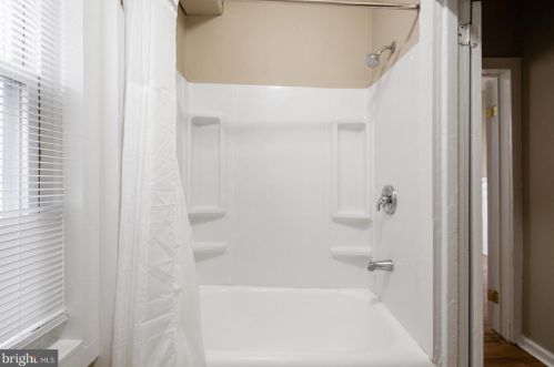 906 48th St, Philadelphia PA 19131-5119 exterior